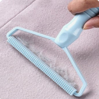 Brosse anti poil - AttrapePoil™
